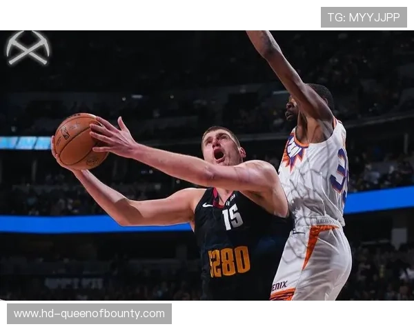 太阳迎战掘金，布克杜兰特火力对决约基奇策应